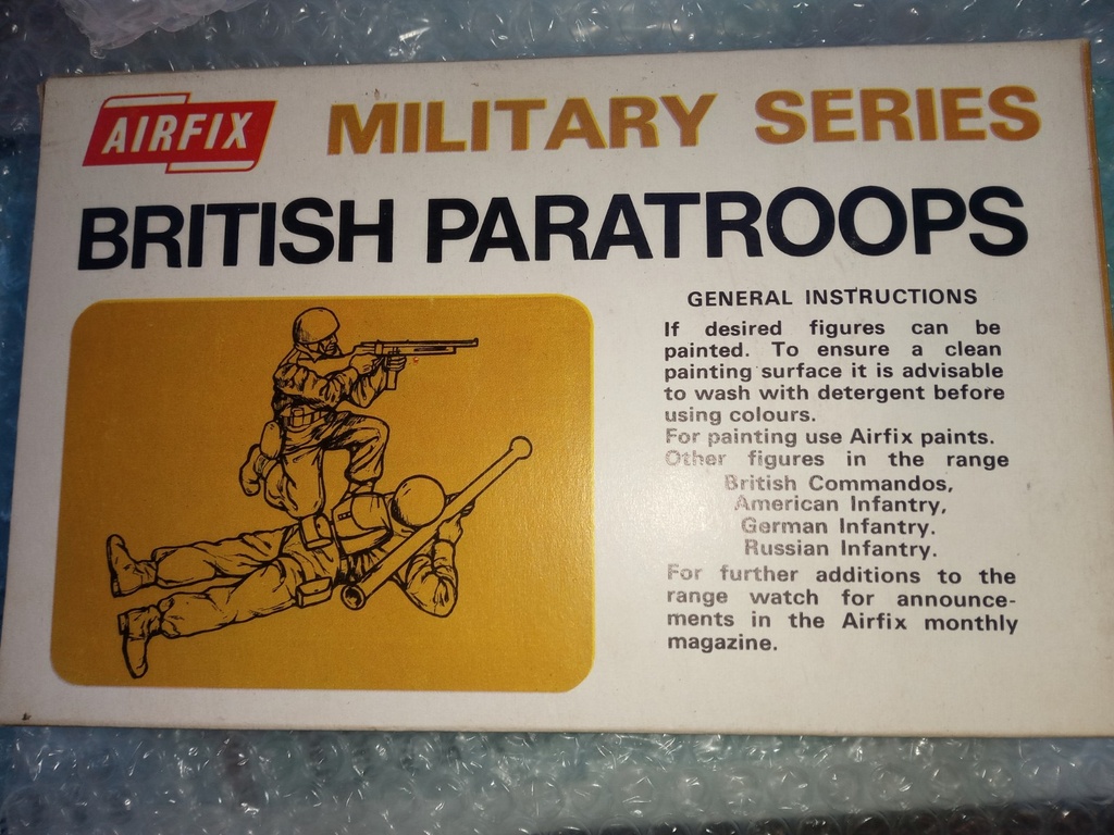 1 32 scale Airfix First Edistion Brown Box Paratroopers - 1969 - 1971
